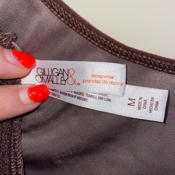 Purple velvet one piece with lace back - Picture 3 of 3